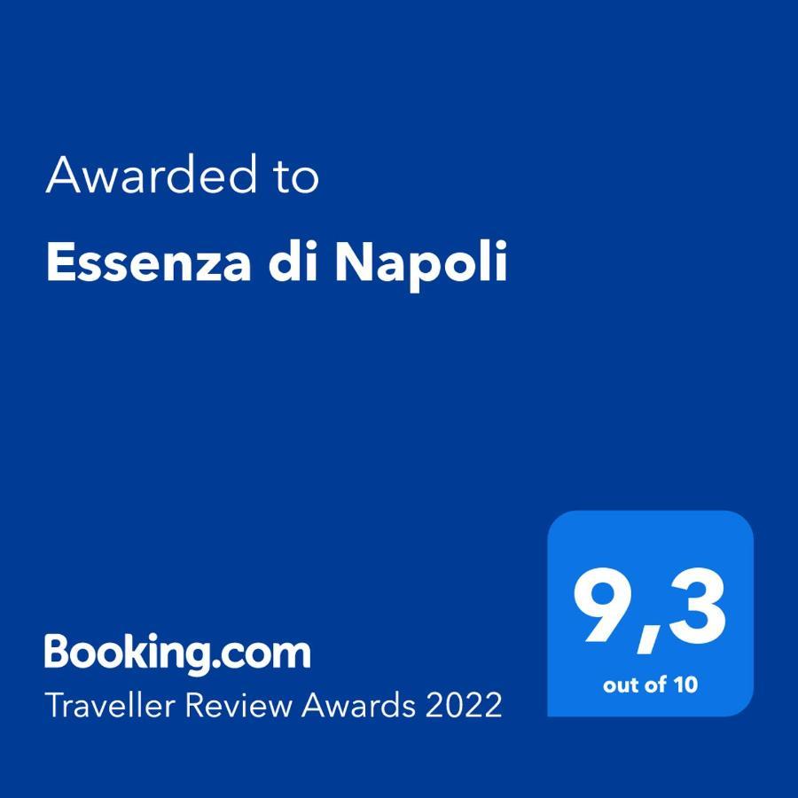 Essenza Di *